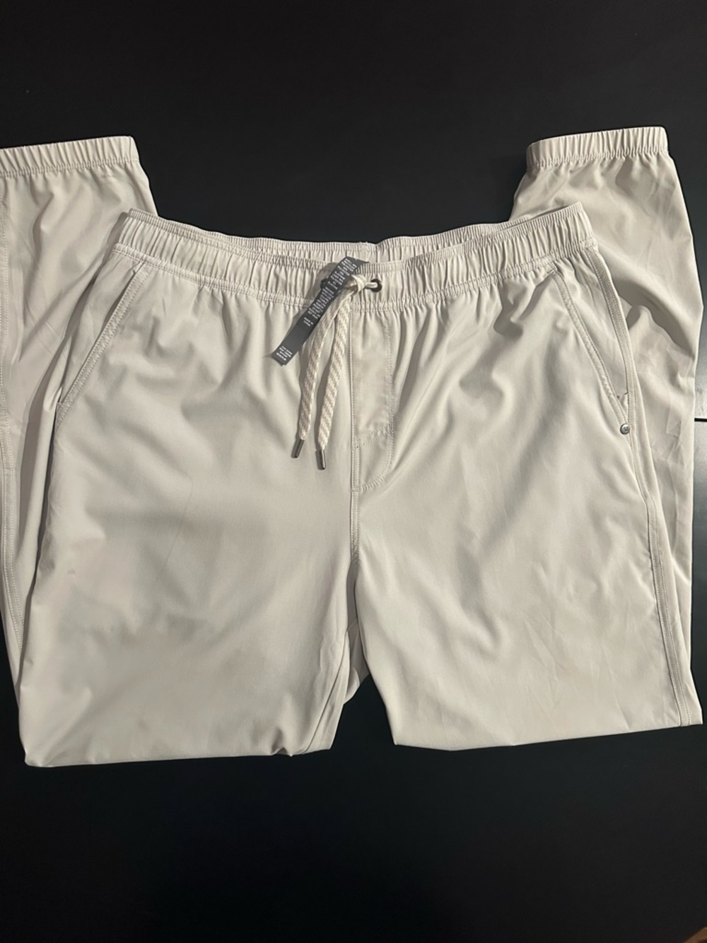 Vuori Kore Lined Joggers Salt